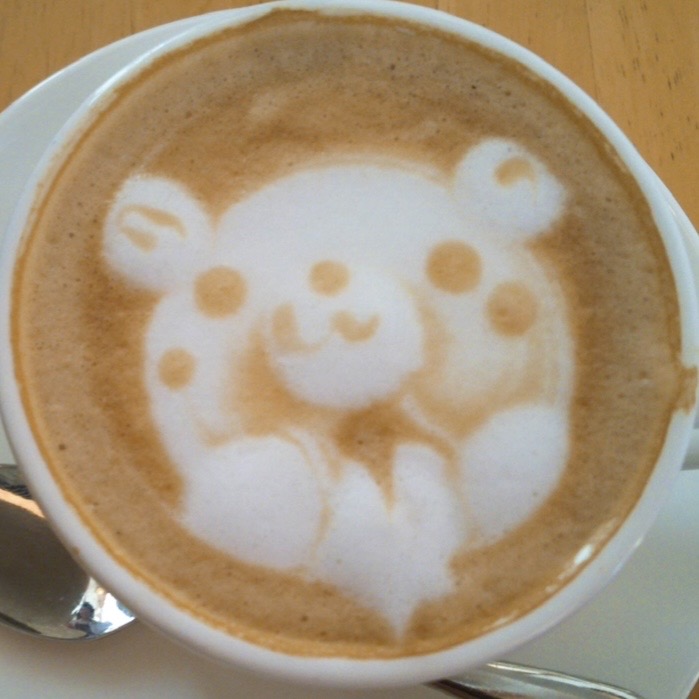 エミ